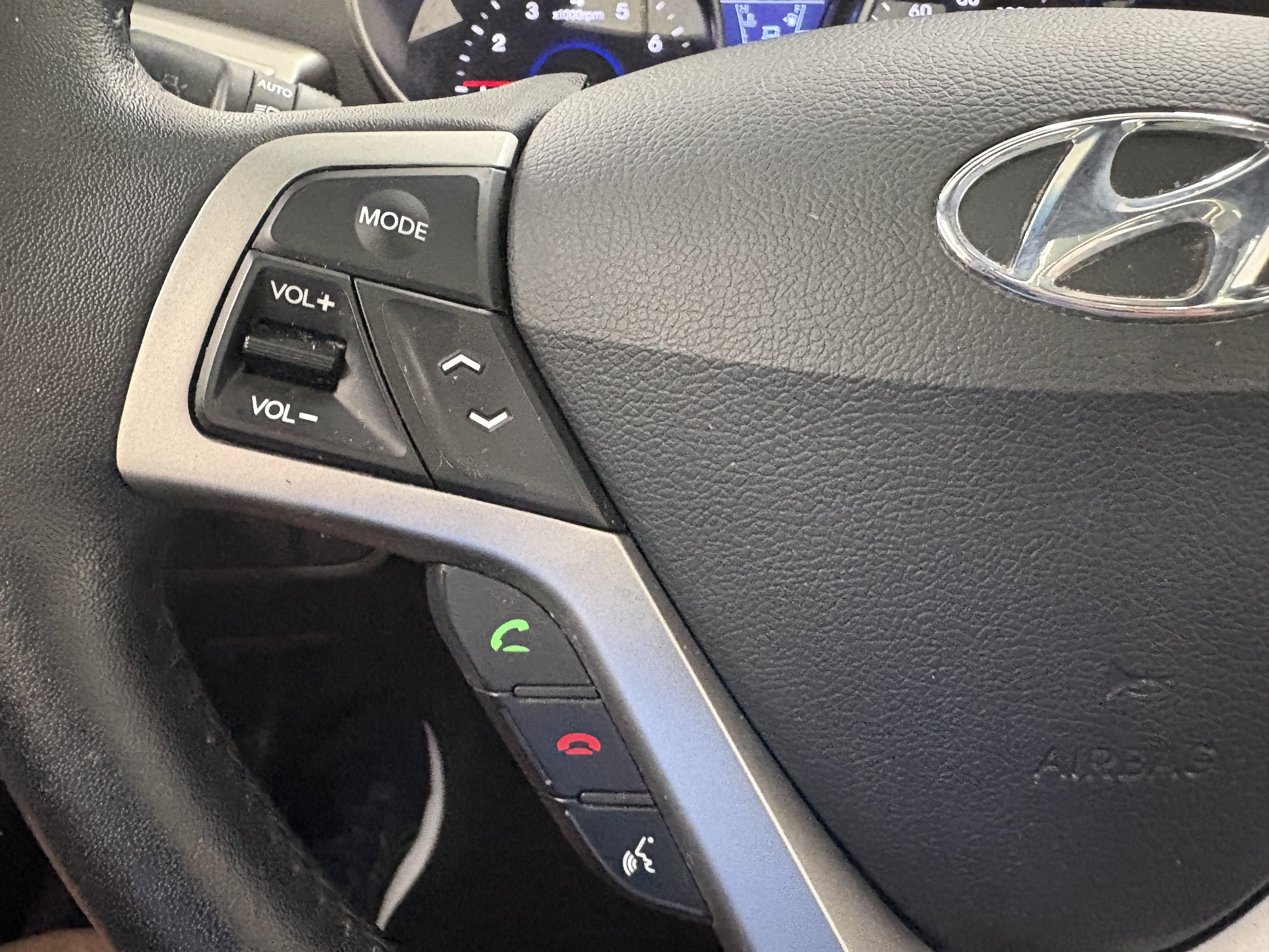 Used 2013 Hyundai Veloster w/ Style Pkg FWD image 28