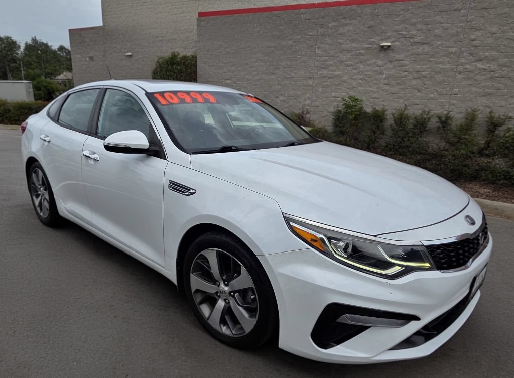 Used 2019 Kia Optima S FWD image 2