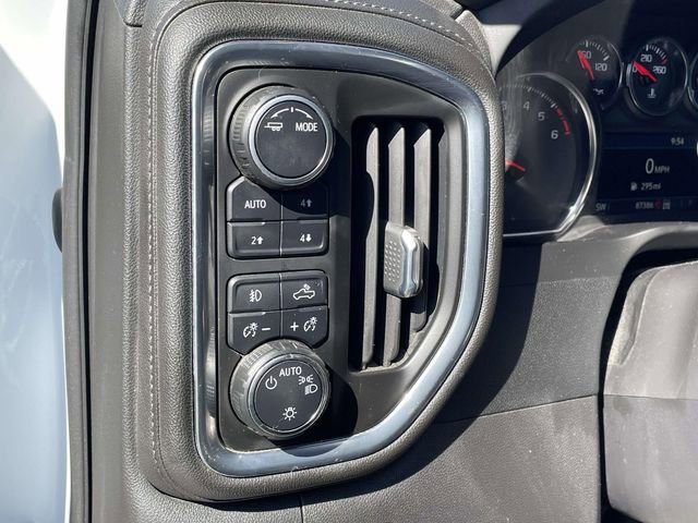 Used 2022 Chevrolet Silverado 1500 LT Trail Boss w/ LPO, Dark Essentials Package AWD/4WD image 19