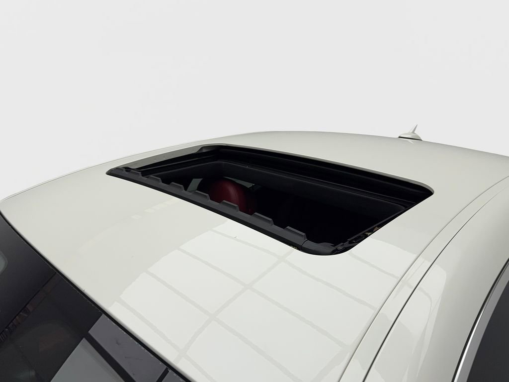 Used 2018 Maserati Ghibli S image 16