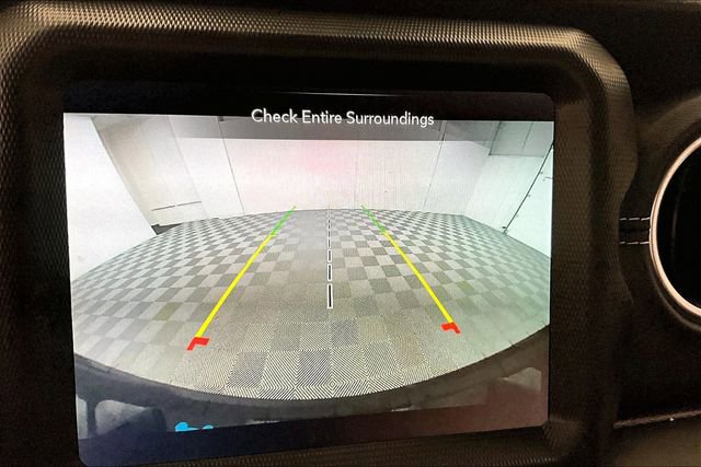 Used 2022 Jeep Wrangler Unlimited Sahara w/ Cold Weather Group image 27