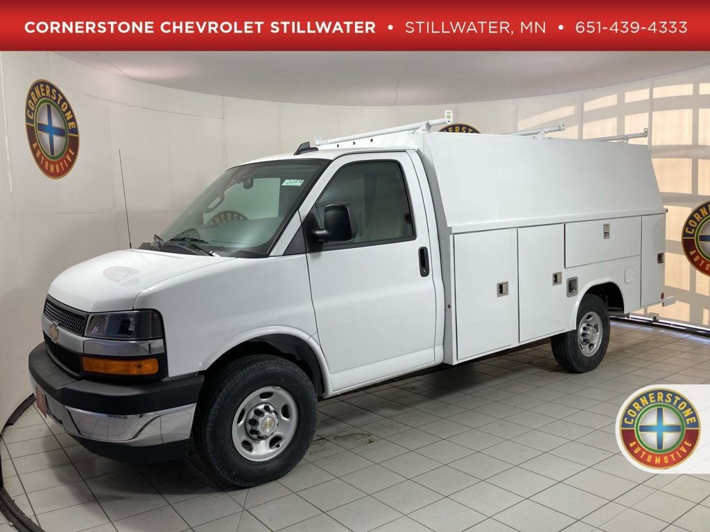 New 2026 Chevrolet Express 3500 w/ Power Convenience Package