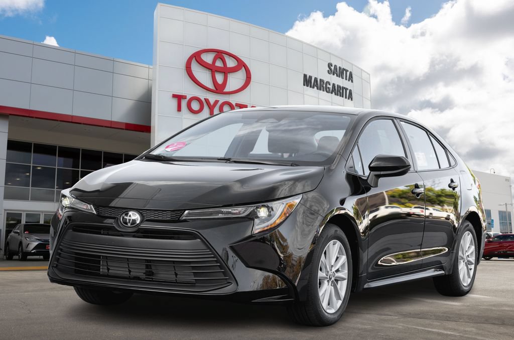 New 2026 Toyota Corolla LE FWD video 1