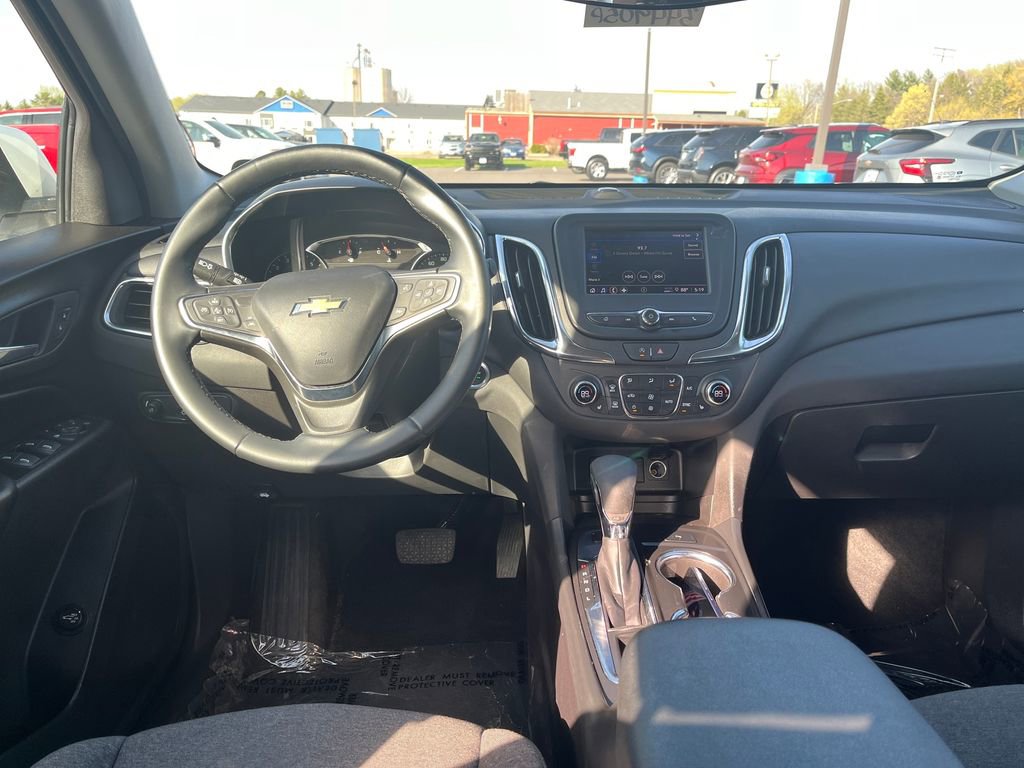 Used 2024 Chevrolet Equinox LT AWD/4WD image 14