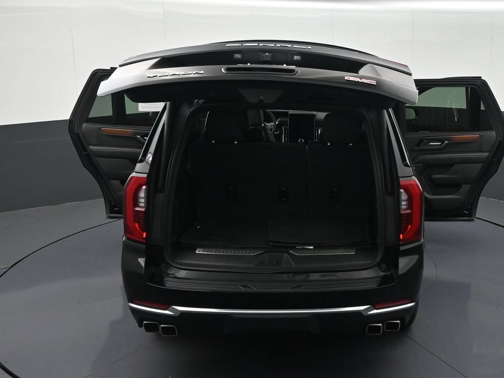 Used 2025 GMC Yukon Denali AWD/4WD image 43