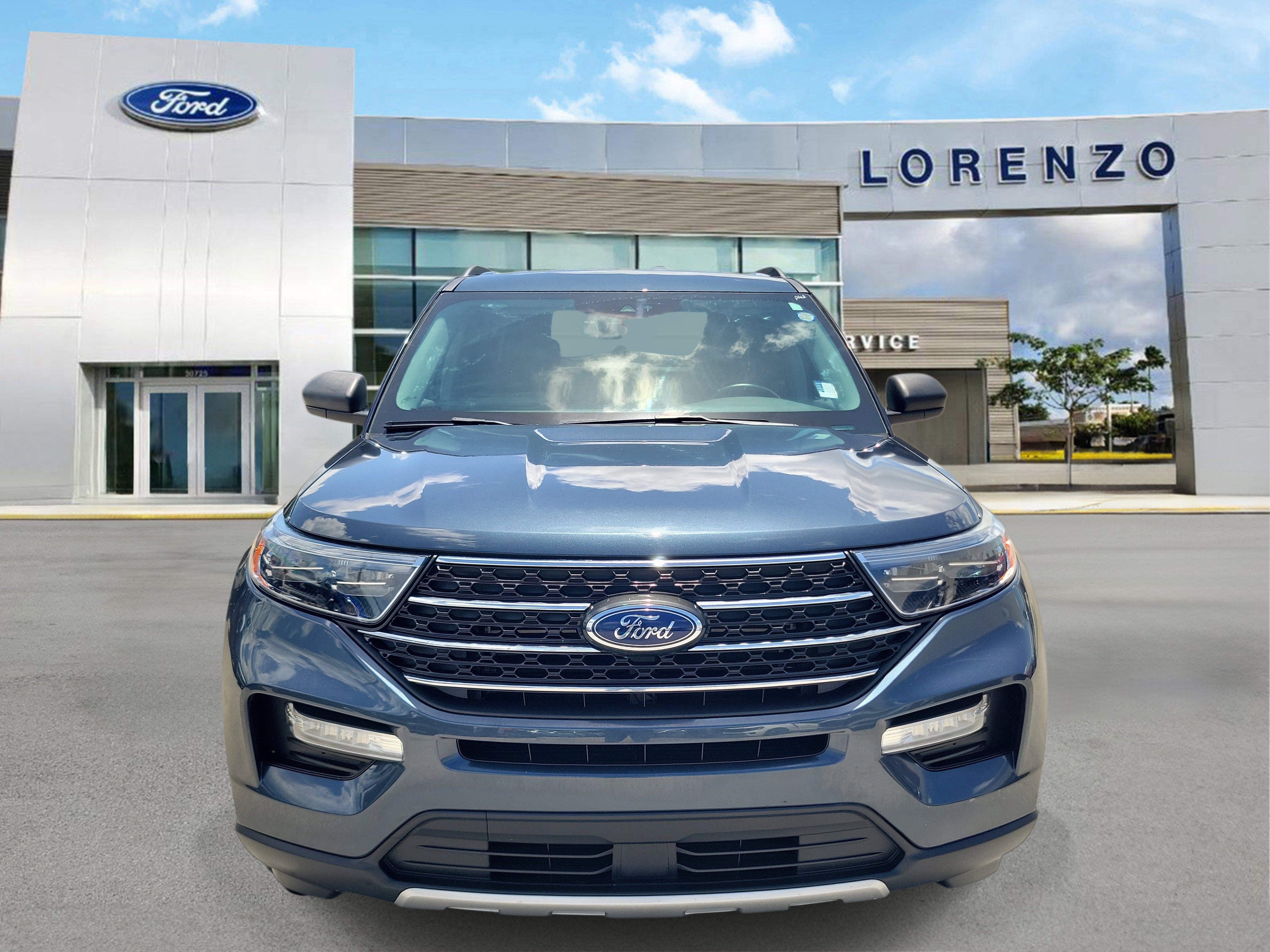 Used 2023 Ford Explorer XLT w/ Equipment Group 202A RWD video 2