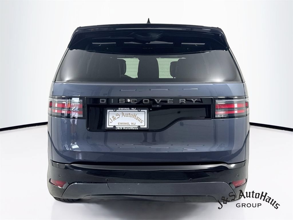 Used 2024 Land Rover Discovery Dynamic SE AWD/4WD image 6