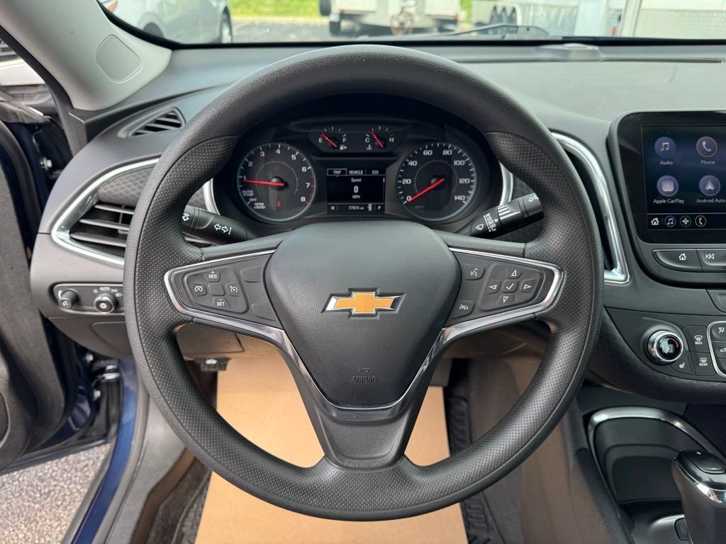 Used 2020 Chevrolet Malibu LT FWD image 12
