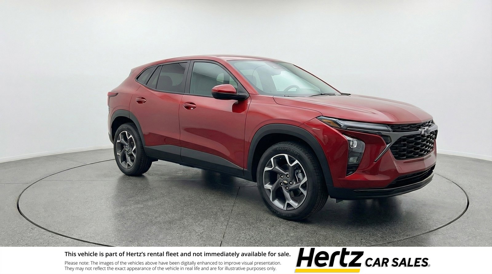 Used 2025 Chevrolet Trax LT FWD image 1