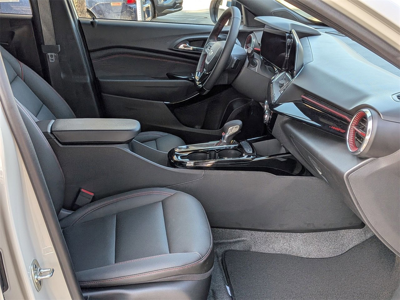 New 2026 Chevrolet Trax RS w/ Driver Confidence Package image 24