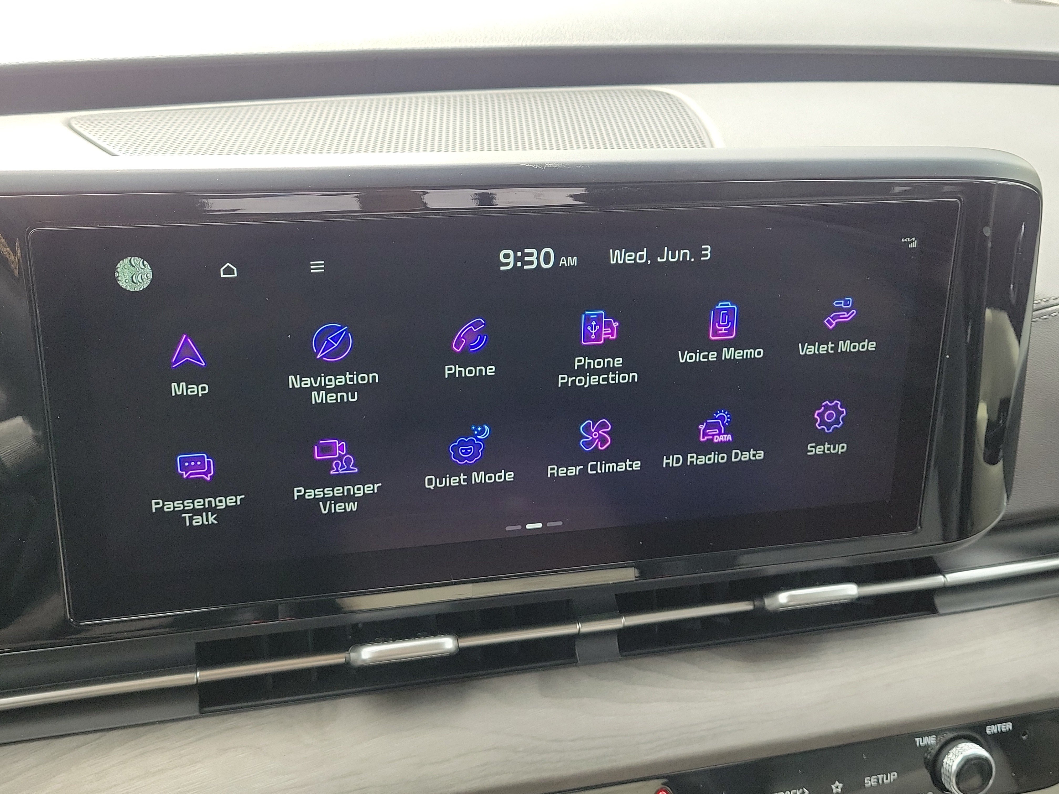Used 2024 Kia Carnival EX FWD image 25