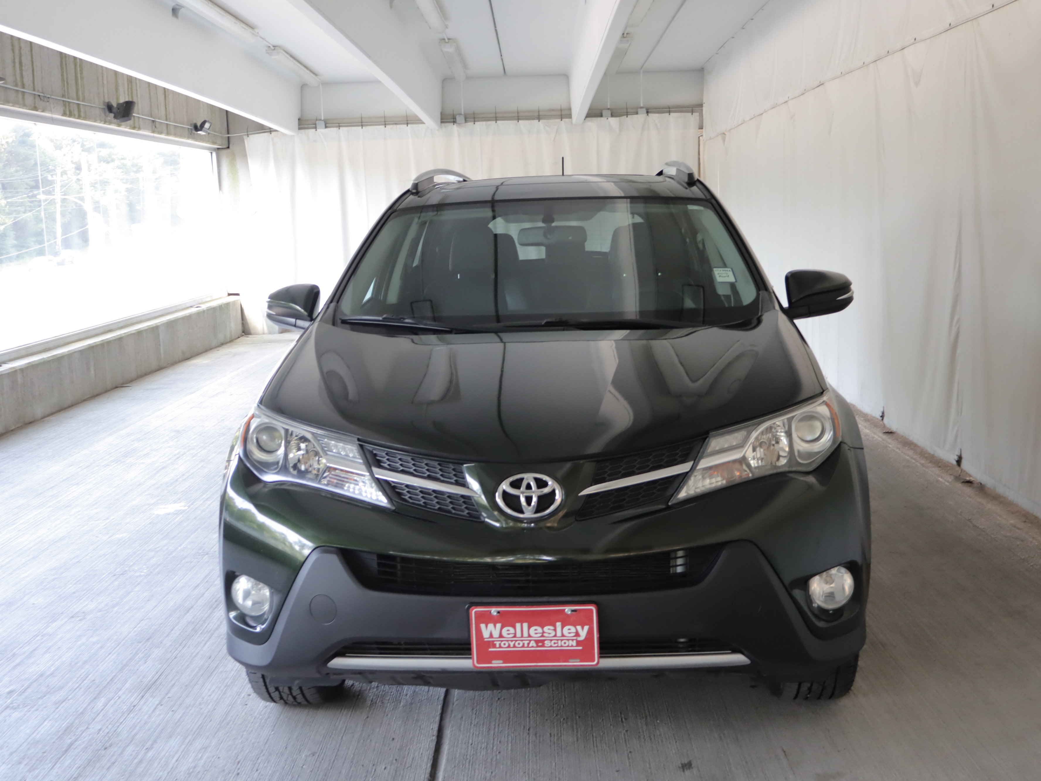 Used 2013 Toyota RAV4 Limited AWD/4WD image 4