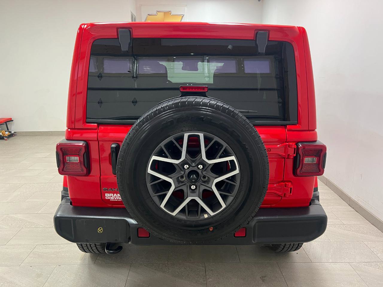 Used 2025 Jeep Wrangler Unlimited Sahara image 22