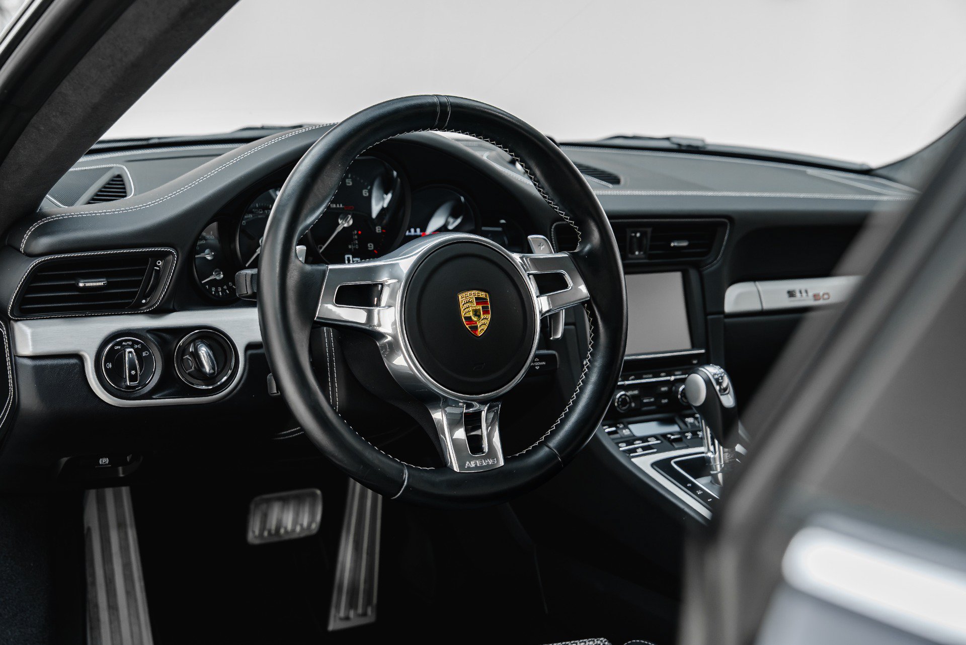Used 2014 Porsche 911 Carrera S RWD image 34