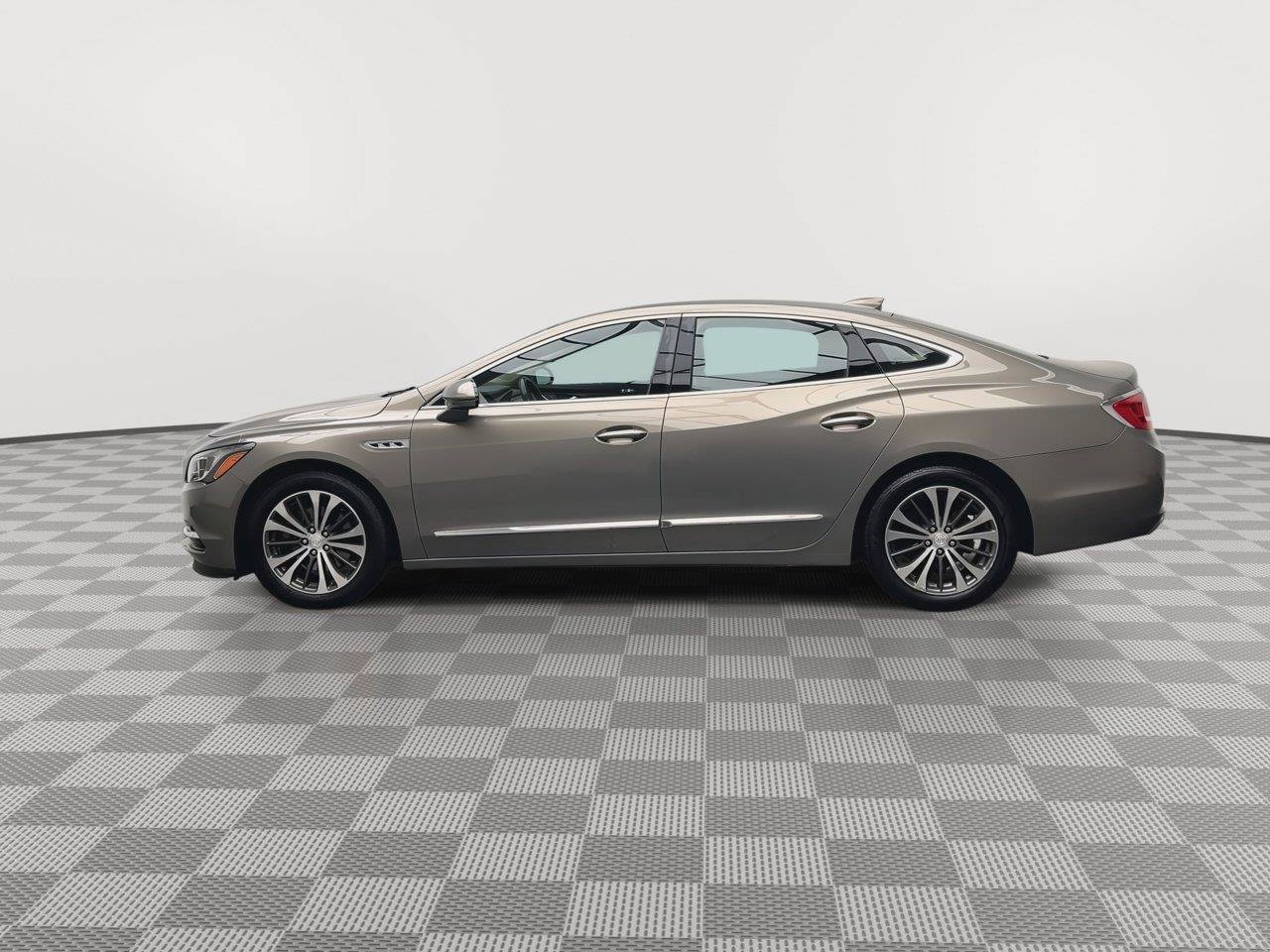 Used 2017 Buick LaCrosse Essence FWD image 34