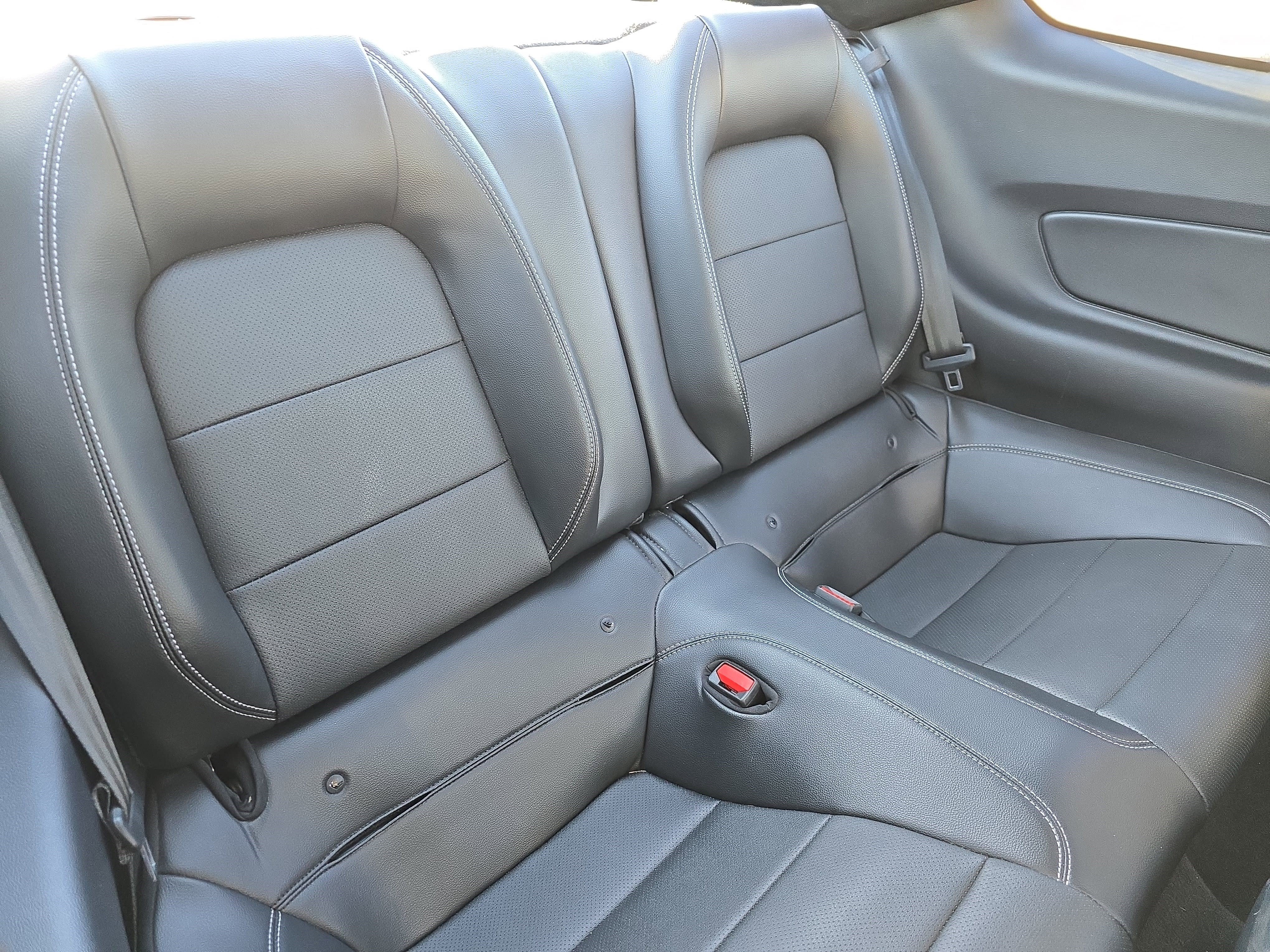 Used 2022 Ford Mustang Premium image 12