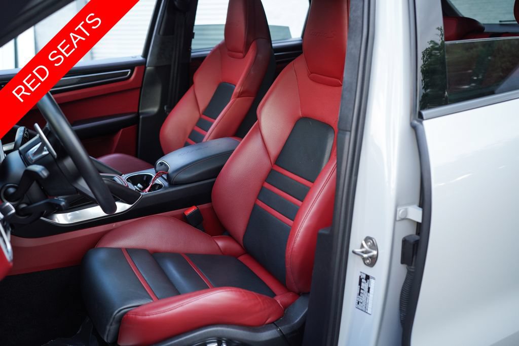 Used 2021 Porsche Cayenne Turbo S AWD/4WD image 22