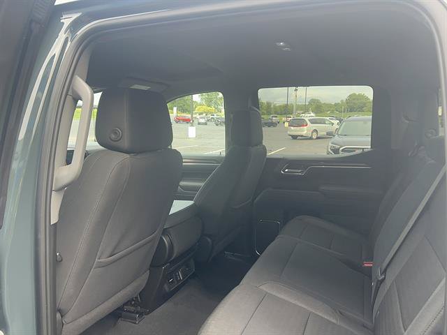 Used 2025 Chevrolet Silverado 1500 LT AWD/4WD image 14