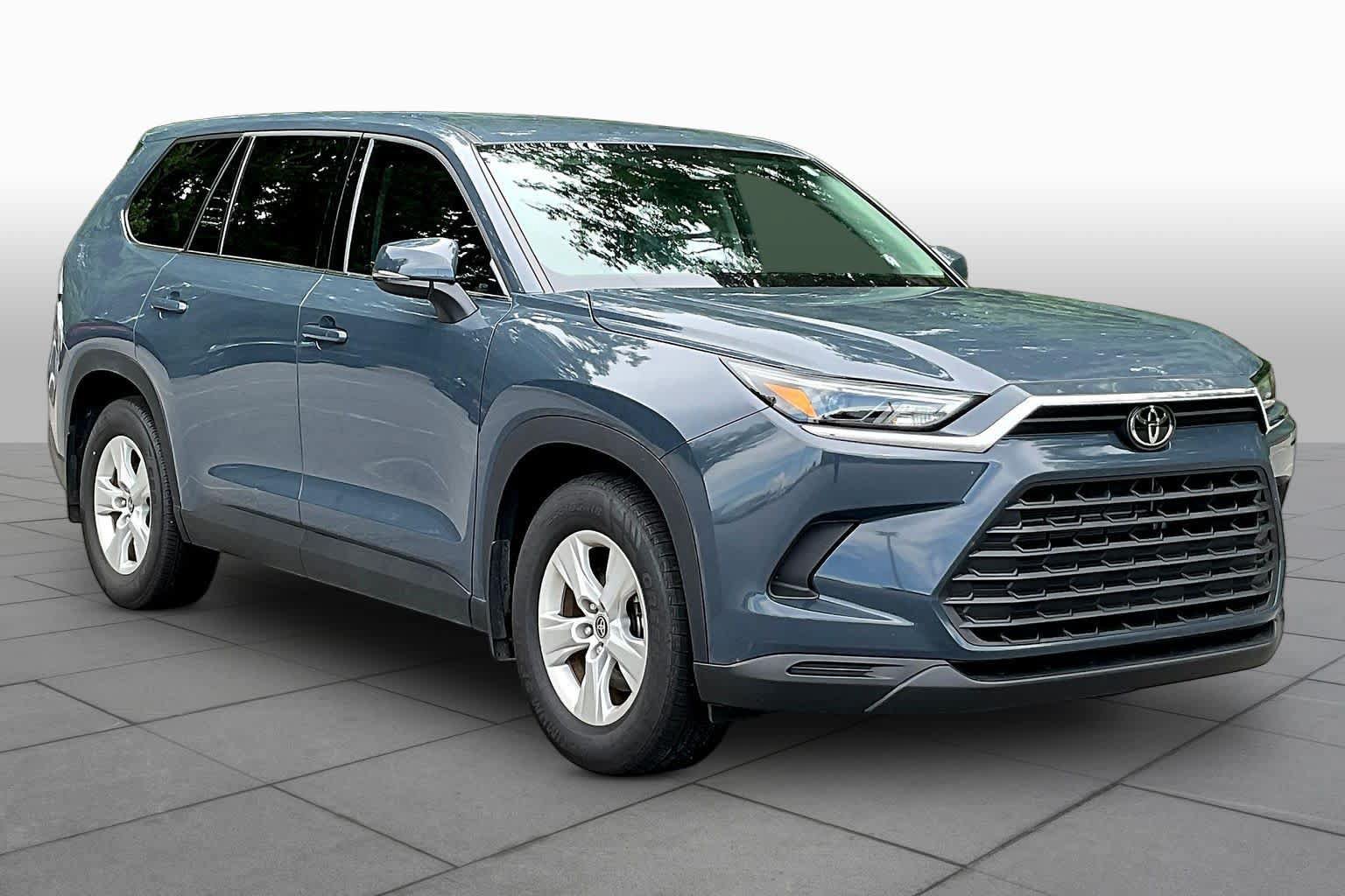 Used 2025 Toyota Grand Highlander AWD Hybrid image 3