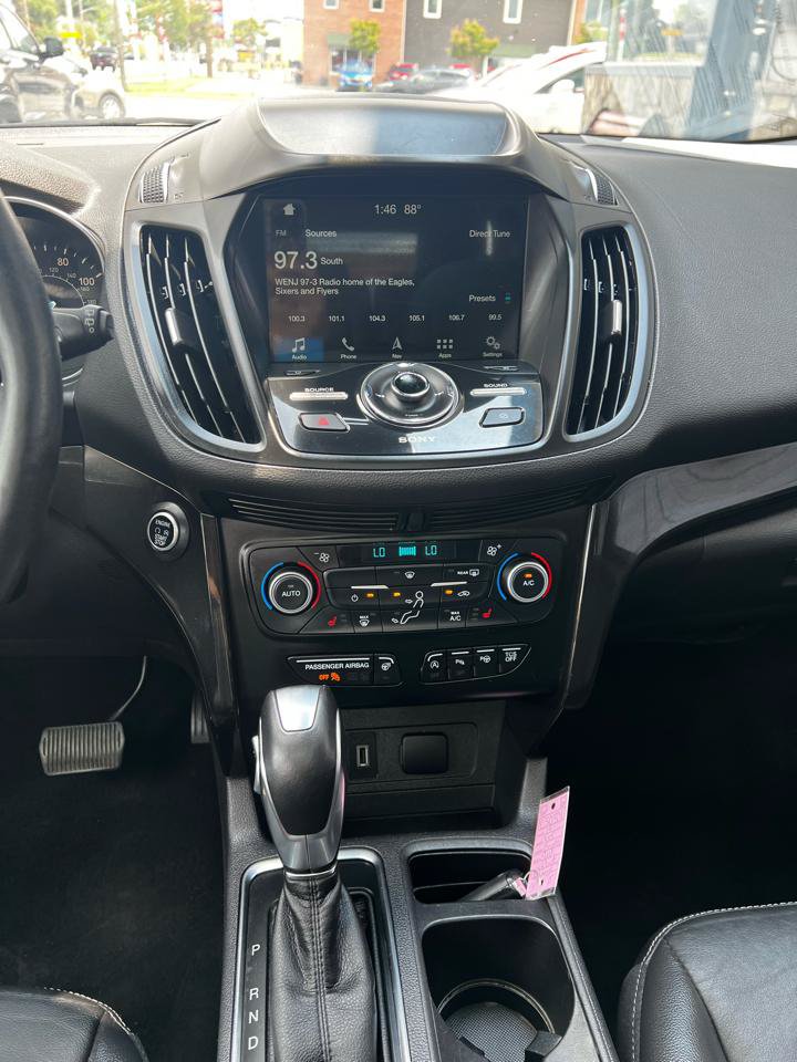 Used 2019 Ford Escape Titanium AWD/4WD image 11