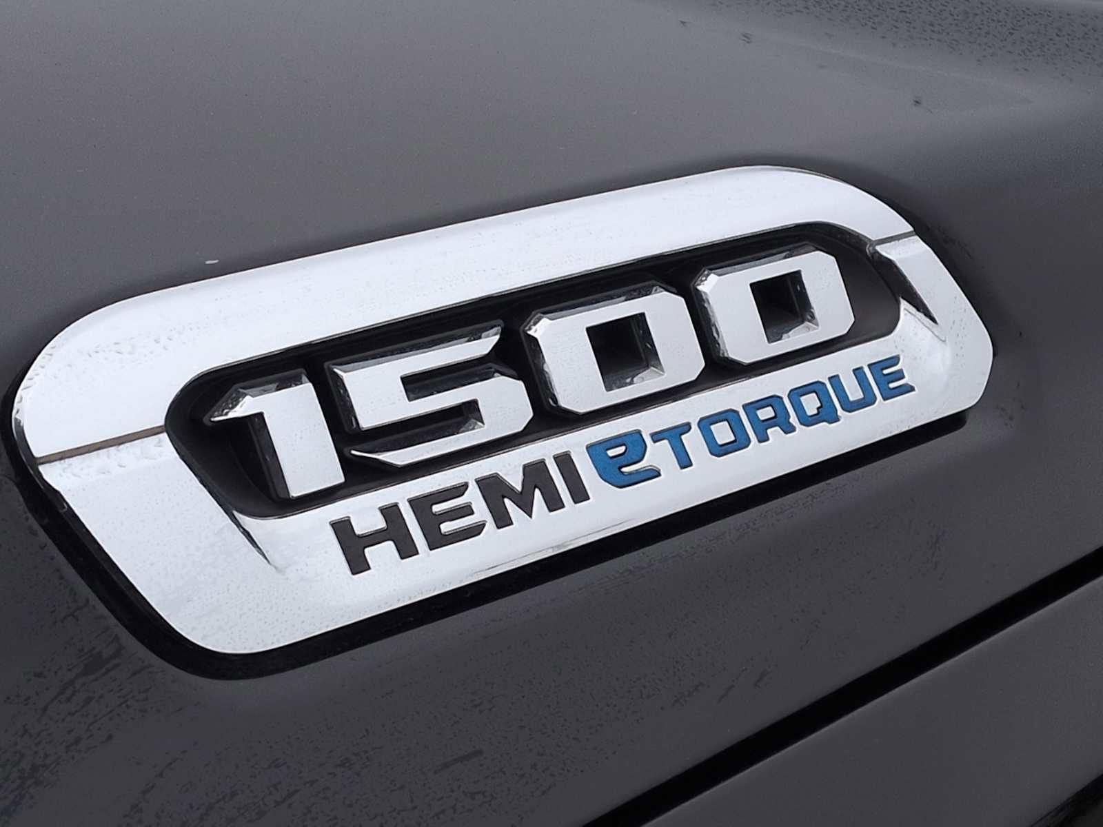 Used 2023 RAM 1500 Laramie image 12