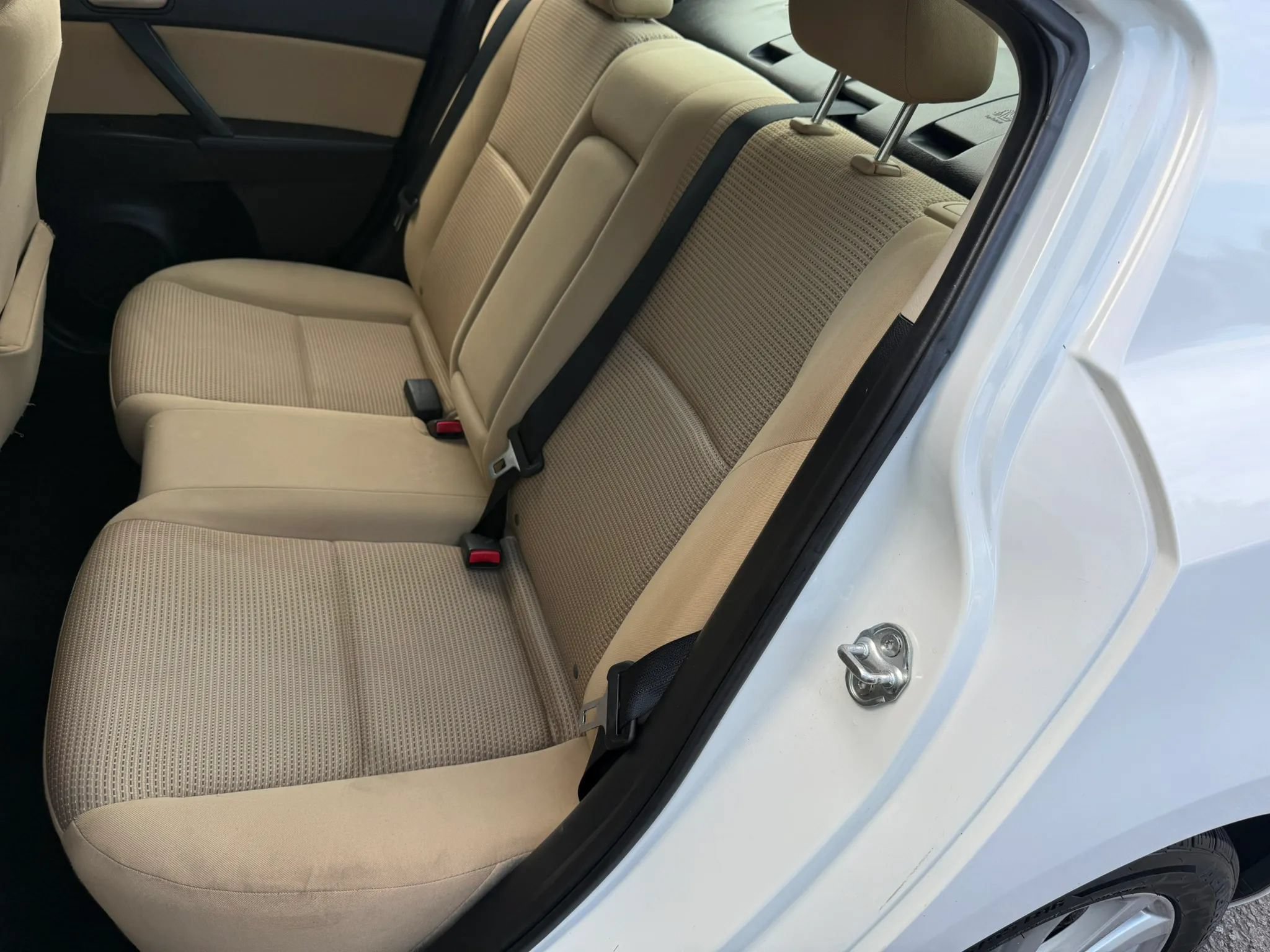 Used 2013 MAZDA MAZDA3 i Touring FWD image 24