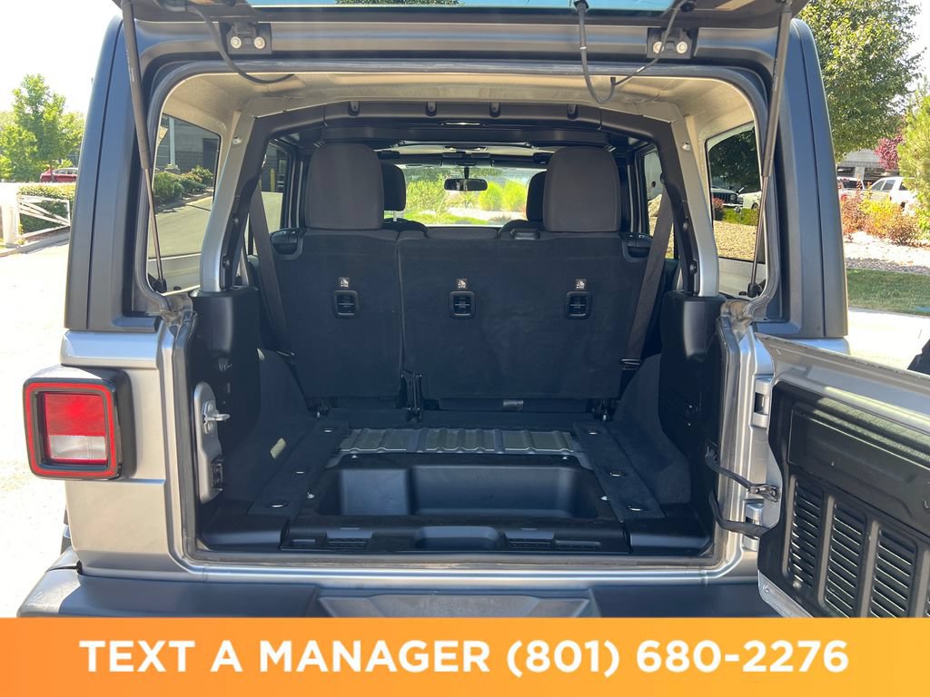 Used 2019 Jeep Wrangler Unlimited Sahara AWD/4WD image 22