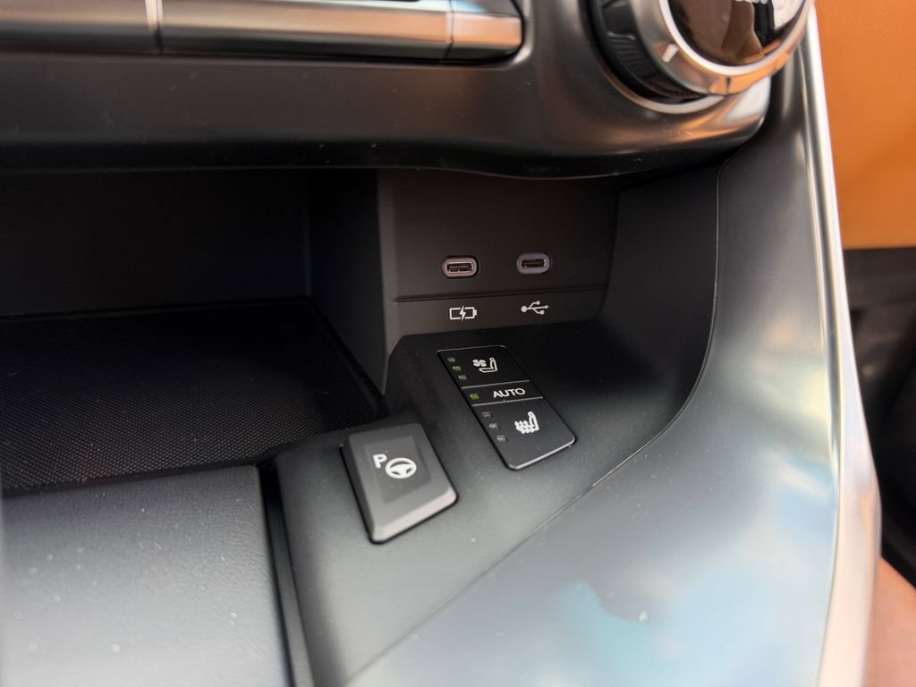 New 2026 Lexus LX 700h Luxury AWD/4WD image 23