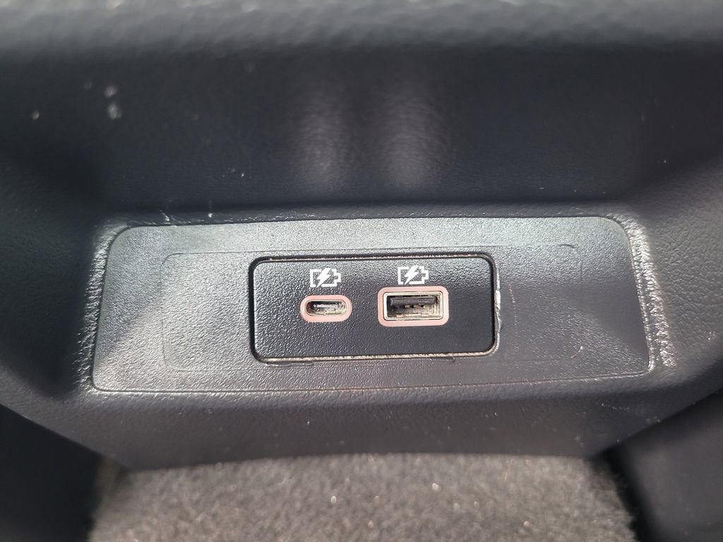 Used 2022 Nissan Altima 2.5 SR w/ Midnight Edition Package FWD image 16