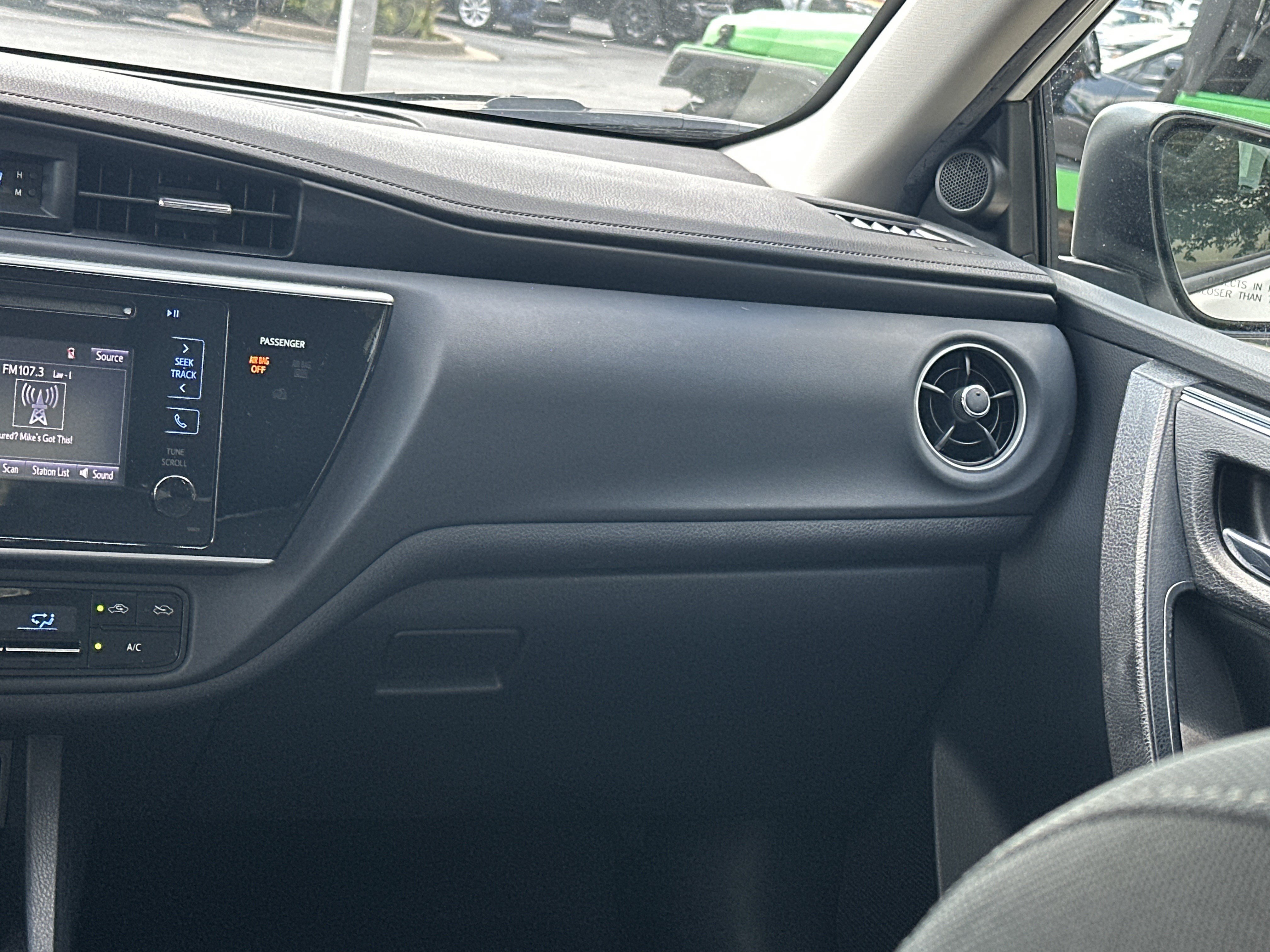 Used 2017 Toyota Corolla LE FWD image 26