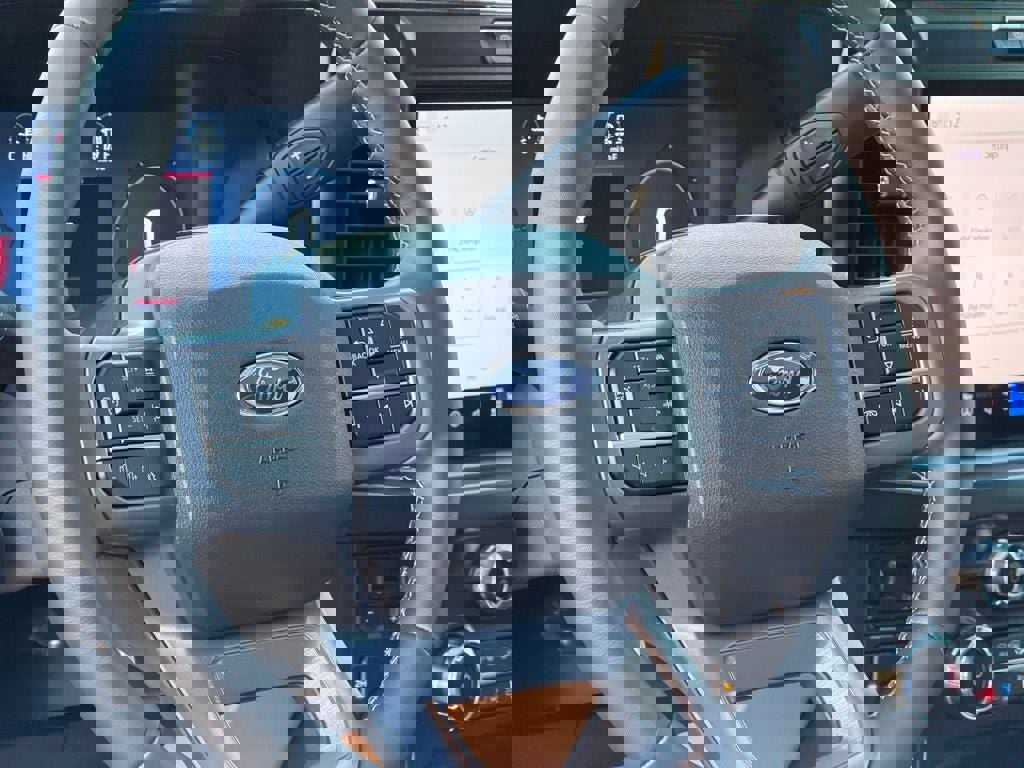 New 2026 Ford F250 Lariat w/ Lariat Ultimate Package image 18