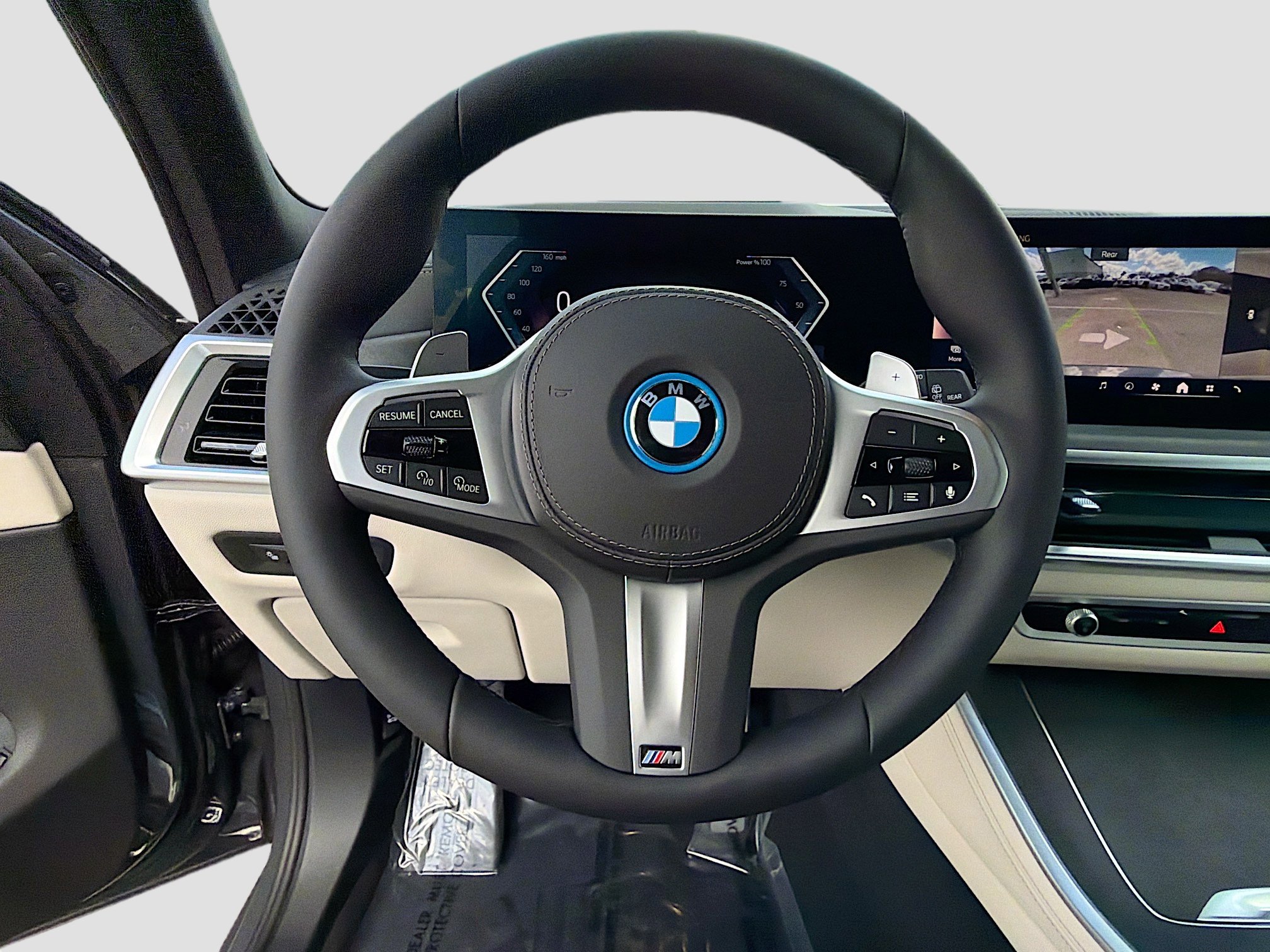 New 2026 BMW X5 xDrive50e w/ Executive Package image 40