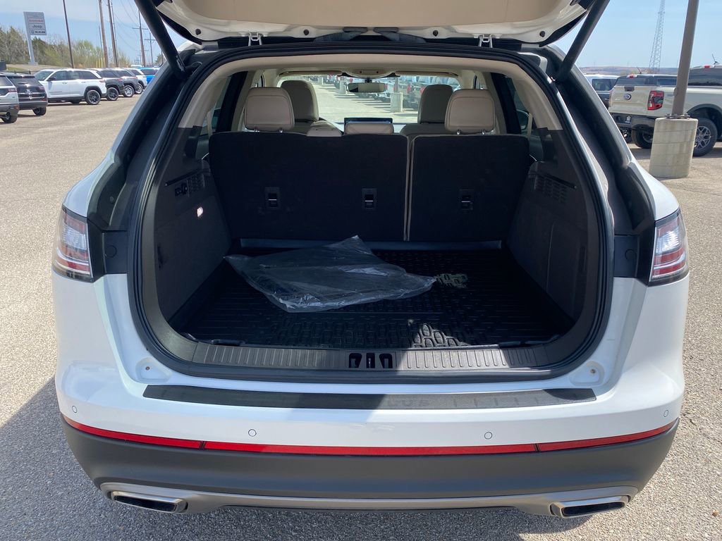 Used 2022 Lincoln Nautilus Reserve AWD/4WD image 30