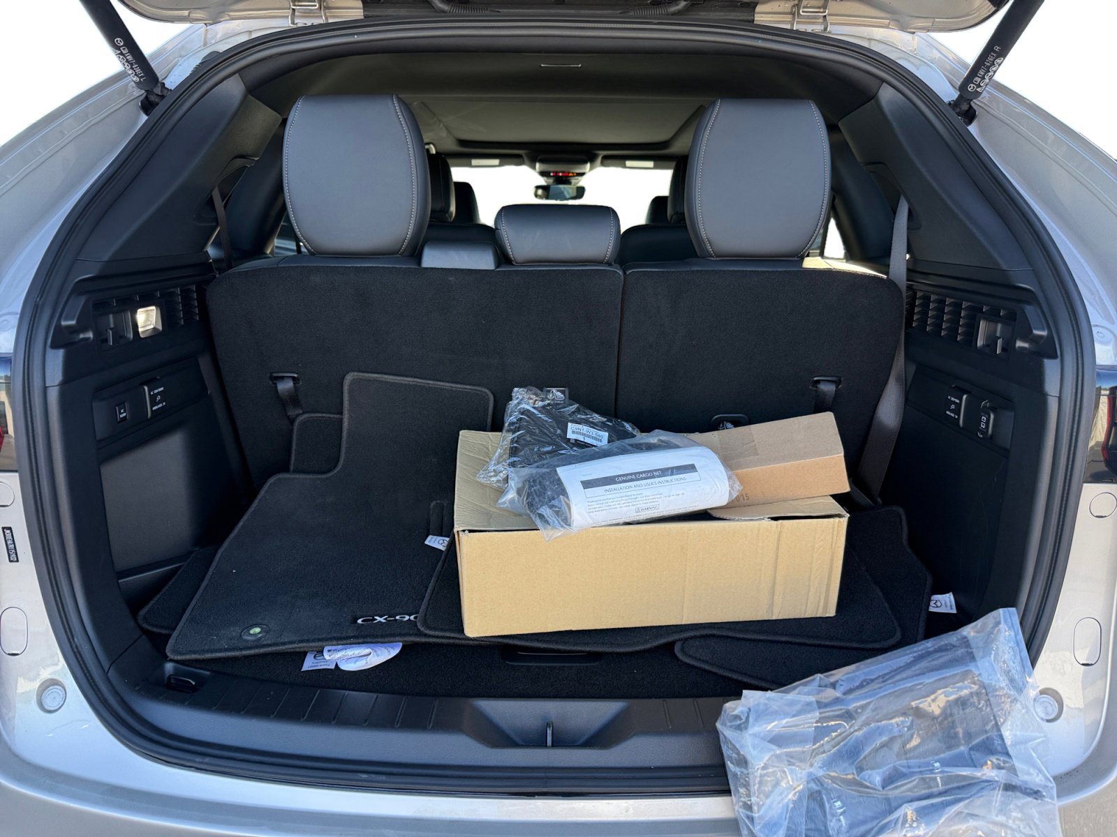 Certified 2024 MAZDA CX-90 Plug-In Hybrid w/ Premium Plus image 17