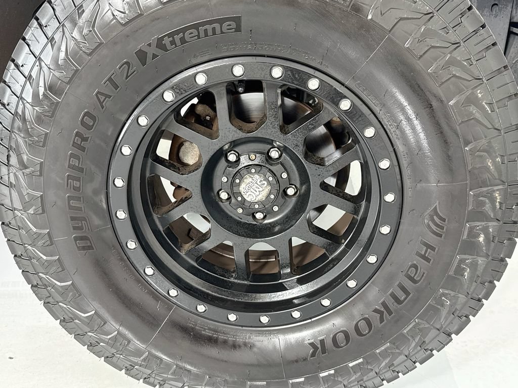 Used 2017 Jeep Wrangler Unlimited Sahara w/ Connectivity Group AWD/4WD image 31