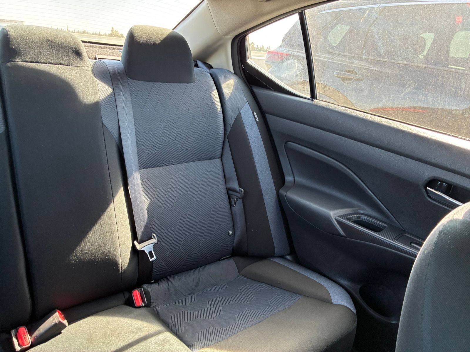 Used 2025 Nissan Versa SV FWD image 34