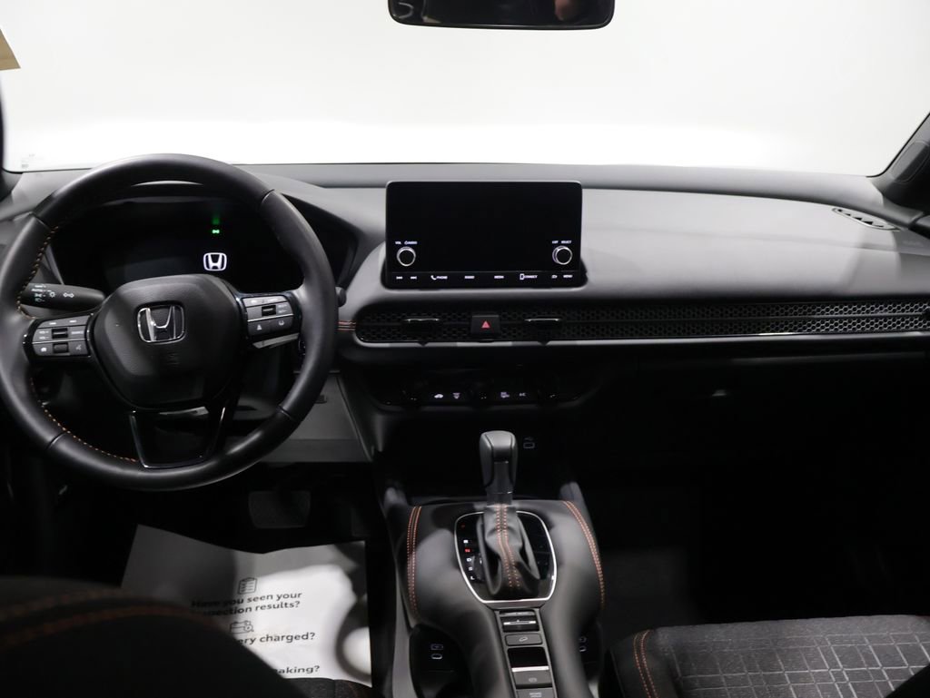 Used 2025 Honda HR-V Sport image 17