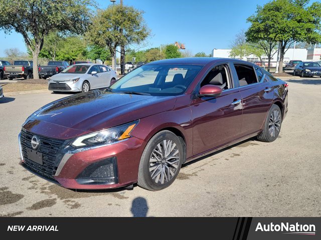 Used 2023 Nissan Altima 2.5 SV