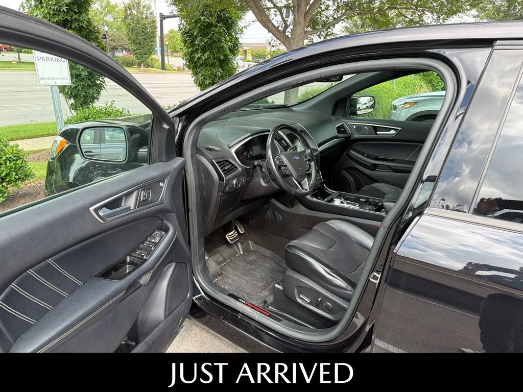 Used 2019 Ford Edge ST w/ Equipment Group 401A AWD/4WD image 15