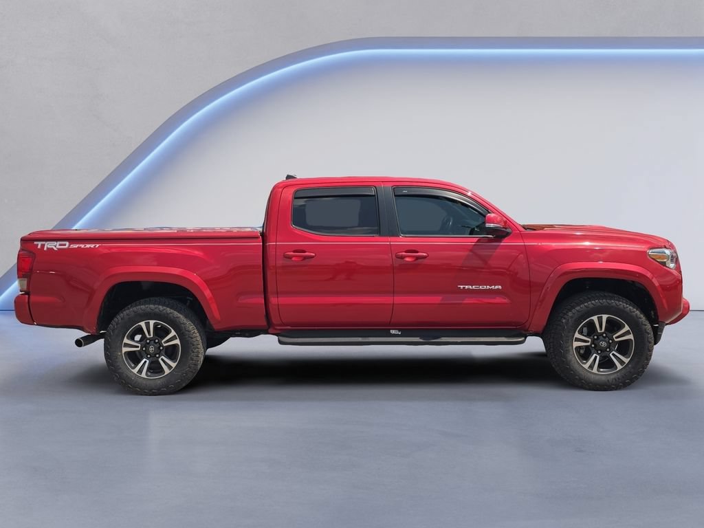 Used 2017 Toyota Tacoma TRD Sport RWD image 7