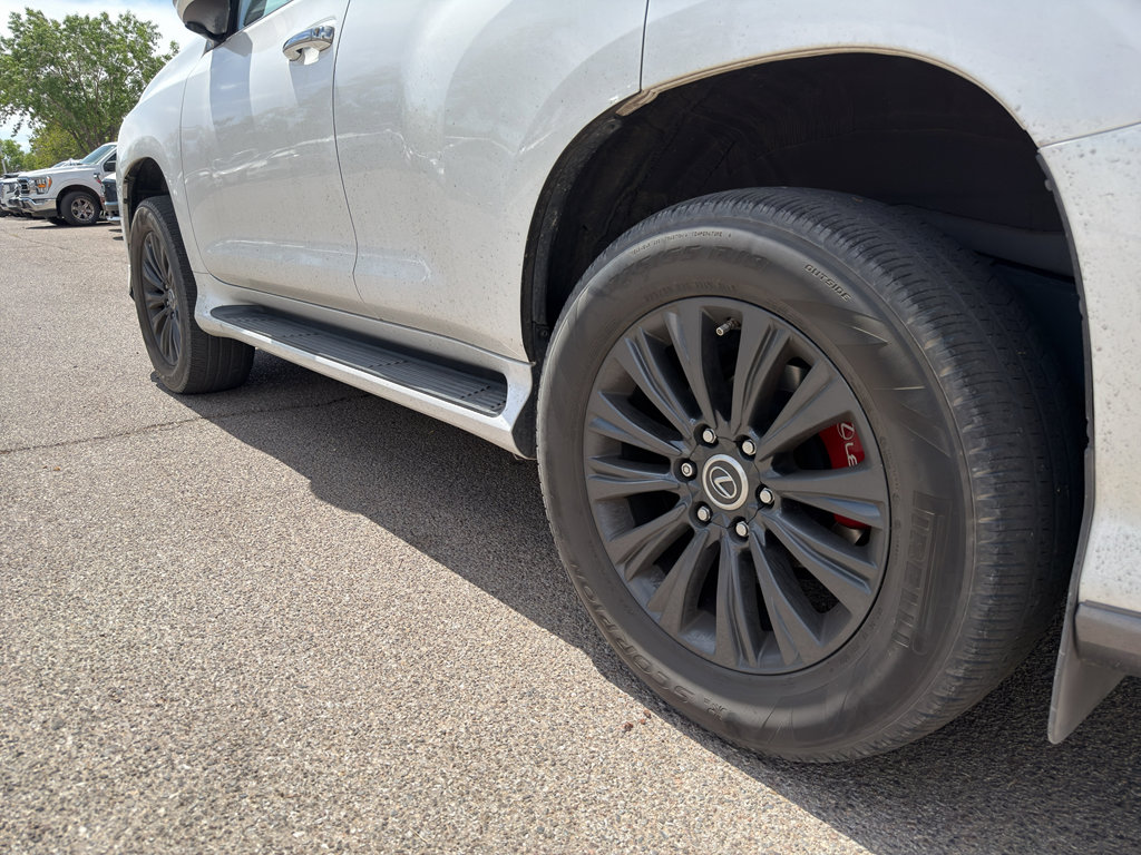 Used 2021 Lexus GX 460 Premium w/ Accessory Package AWD/4WD image 7