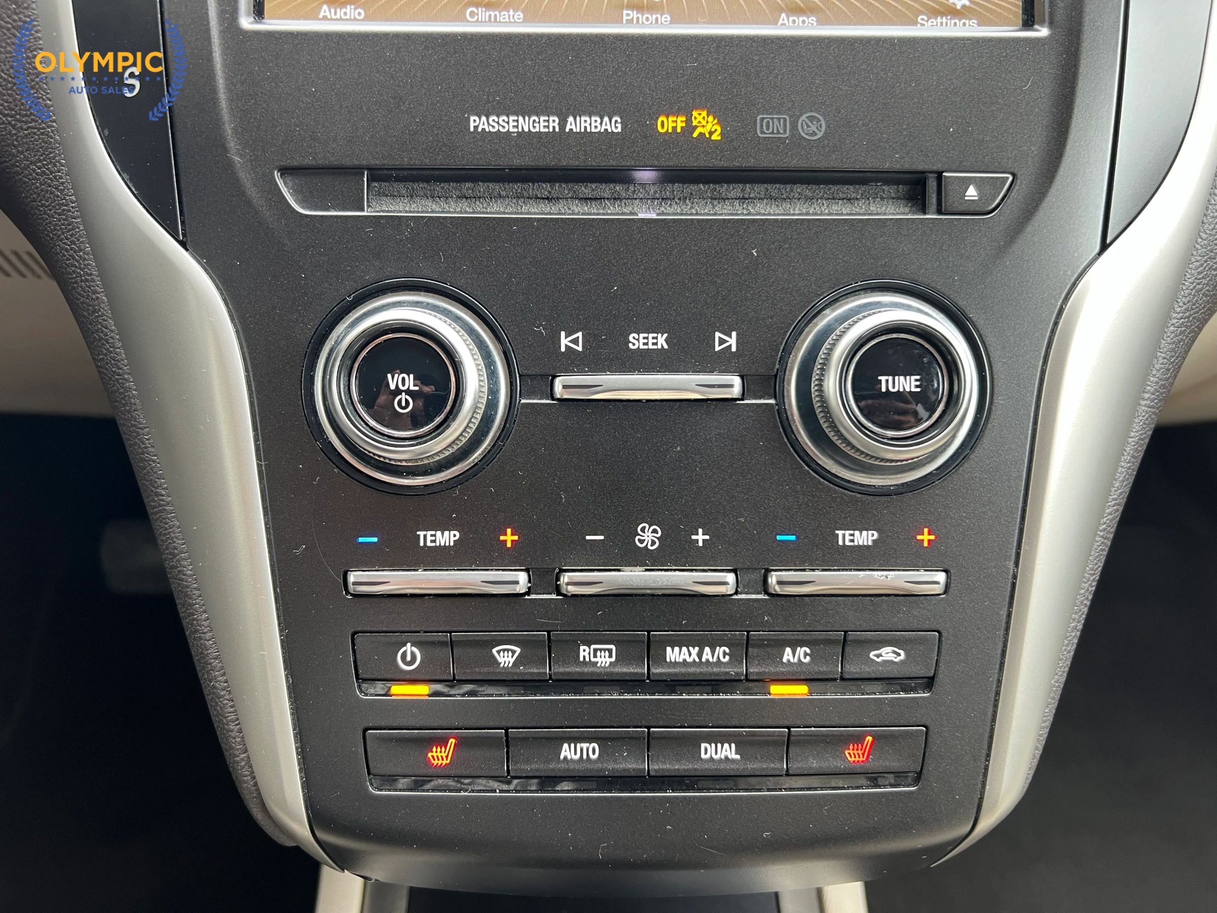 Used 2018 Lincoln MKC Premiere image 31