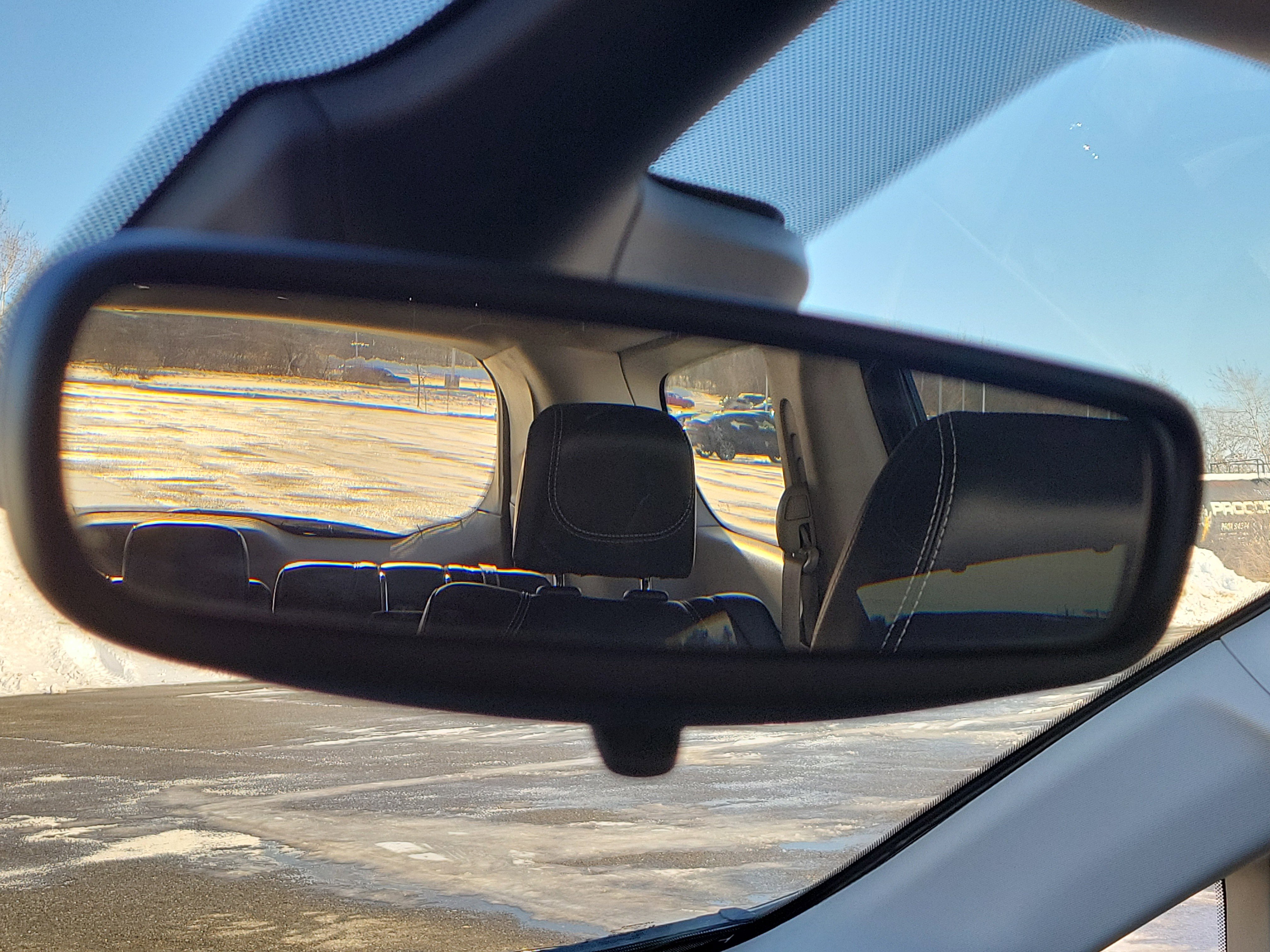 Used 2024 Chrysler Pacifica Touring-L image 28