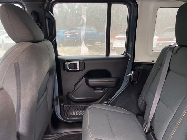 Used 2025 Jeep Wrangler Sport image 13