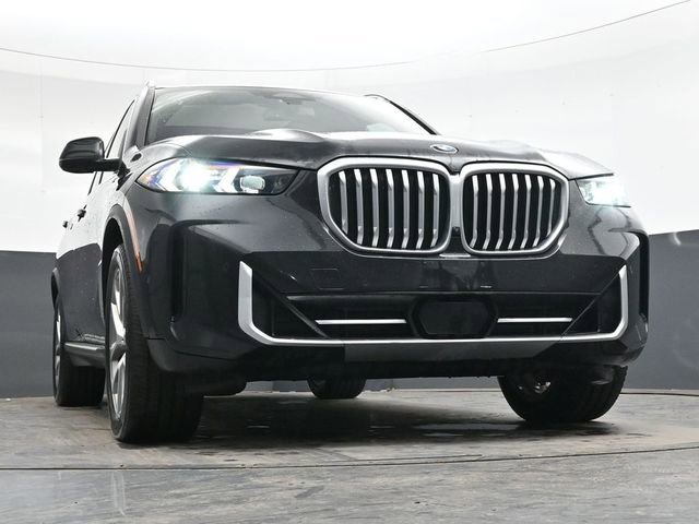 Used 2024 BMW X5 xDrive40i w/ Premium Package image 39