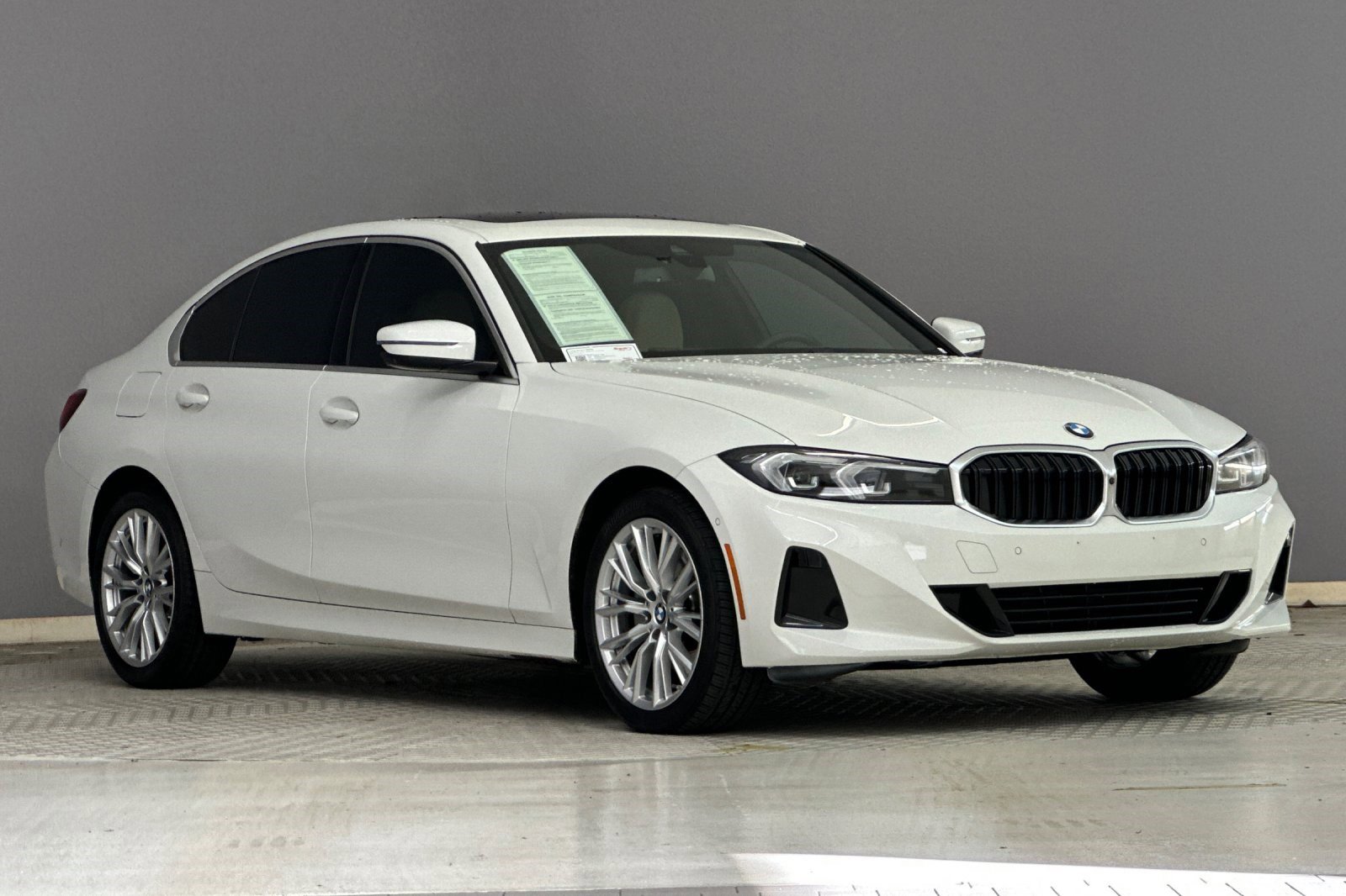 Certified 2024 BMW 330i Sedan w/ Convenience Package image 6