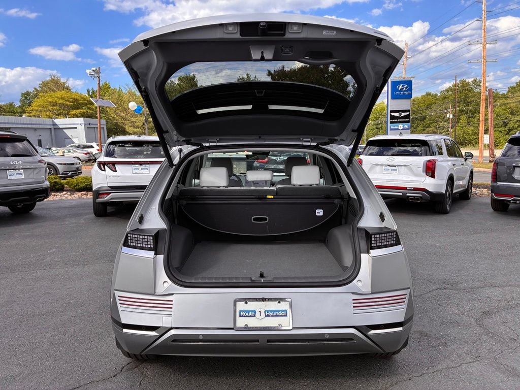 Used 2024 Hyundai Ioniq 5 Limited AWD/4WD image 12