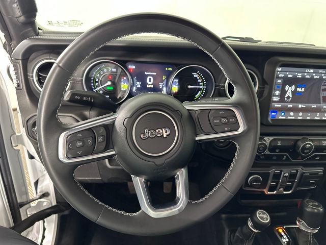 Used 2023 Jeep Wrangler Unlimited Sahara image 14