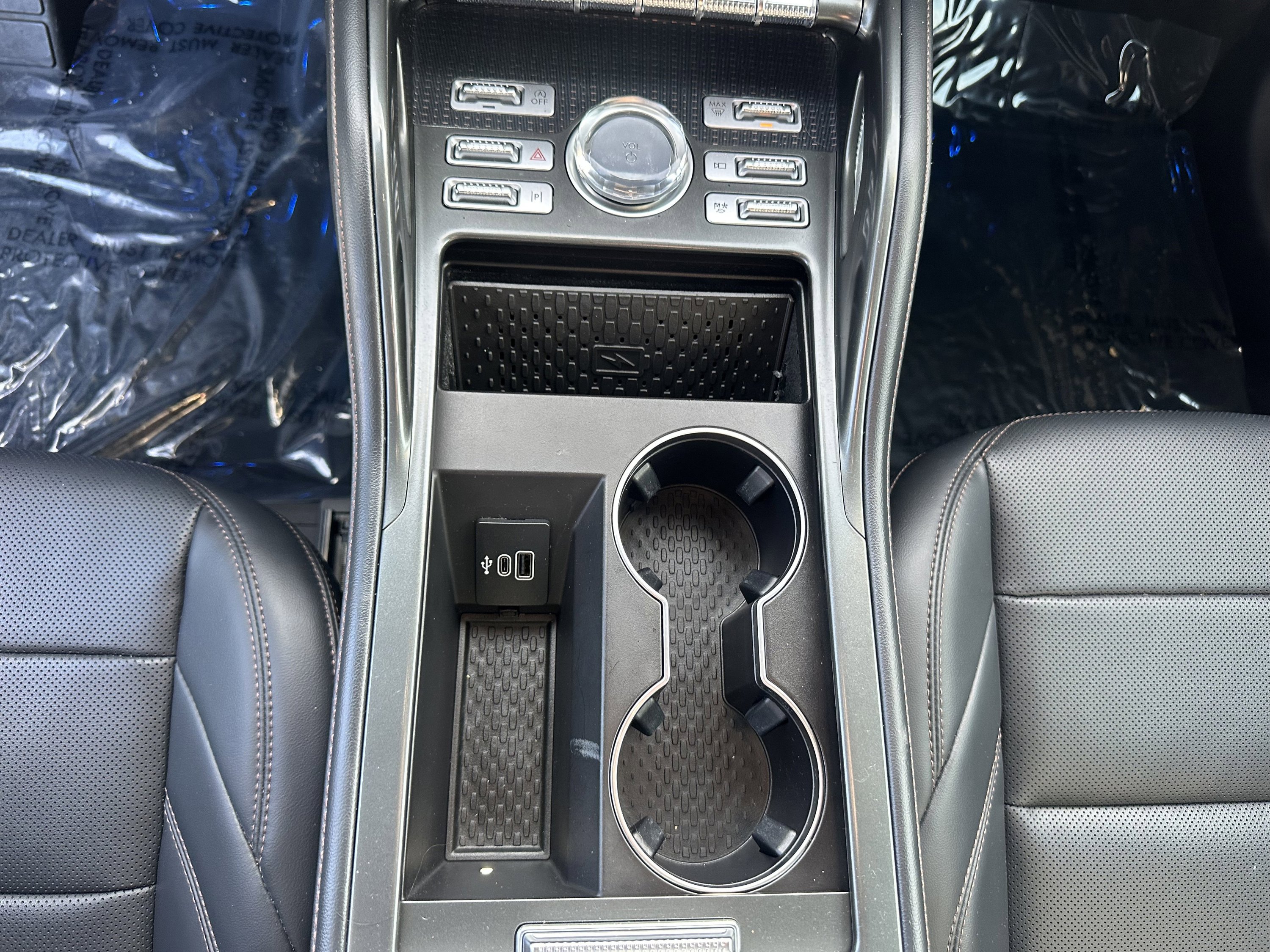 Certified 2024 Lincoln Nautilus Premier w/ Jet Appearance Package AWD/4WD image 16