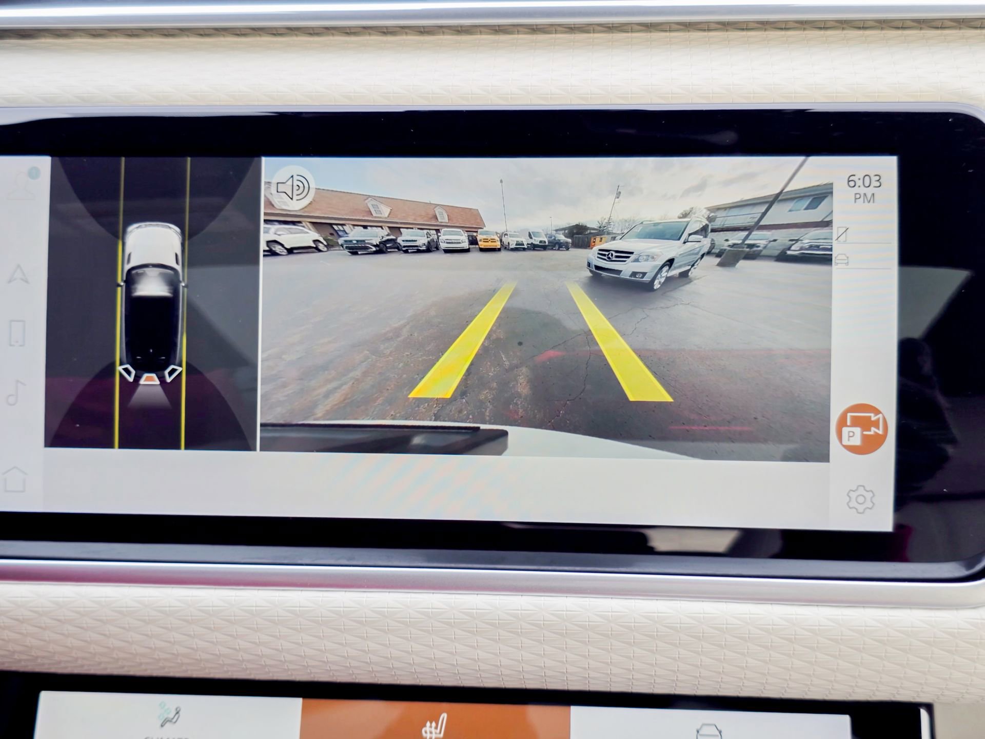 Used 2023 Land Rover Range Rover Velar R-Dynamic S image 43